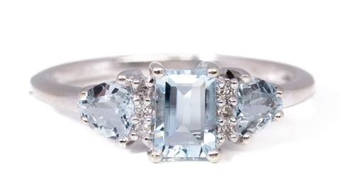 Ladies 14k White Gold Aquamarine With Diamond Accents Engagement Ring