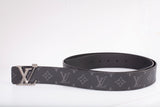 Authentic Mens Louis Vuitton Initials Black LV 40mm Reversible Belt