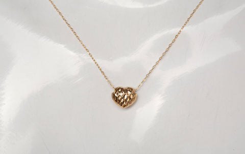 Ladies 18k Yellow Gold Adjustable Diamond-Cut Heart Pendant Necklace