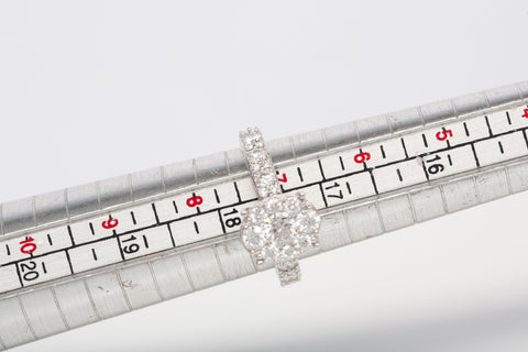 Ladies 14k White Gold Oval Halo Round Cut Diamond Engagement Ring
