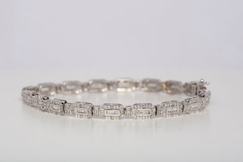 Ladies Gorgeous Multicut 10k White Gold Diamond Tennis Bracelet .990CTW
