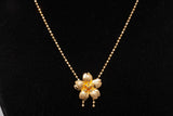 Ladies 18k Yellow Gold Flower Pendant 16.5'' Necklace