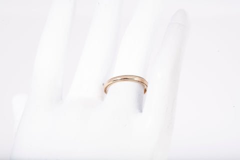 Ladies 14k Yellow Gold 2.4mm Wedding Band Size 6