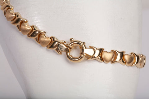 Ladies 14k Yellow Gold Hearts & Kisses Link Bracelet