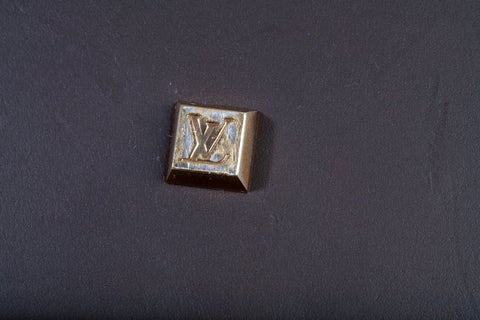 Authentic Louis Vuitton Mini Monogram Alma Long Kaki