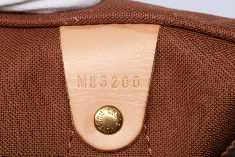 Authentic Louis Vuitton Monogram Speedy 30 Handbag