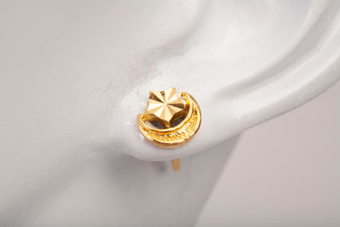 Ladies 22k Yellow Gold Crescent Moon and Star Stud Earrings