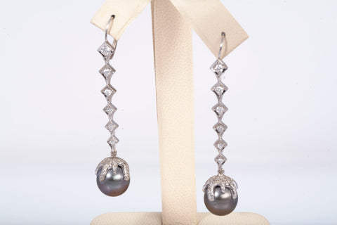 Ladies 14k White Gold Tahitian Pearl and Diamond Dangle Earrings