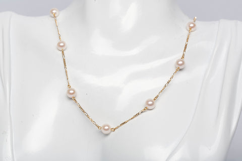 Ladies 18k Yellow Gold Pearl by the Yard 18'' Necklace