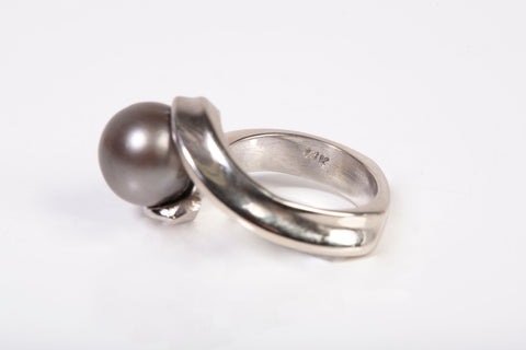 Ladies 14k White Gold Tahitian Pearl Ring Size 6
