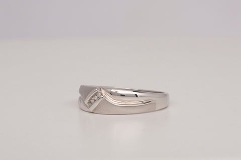 Mens 10k White Gold 7MM High Polish/ Matte Finish Diamond Wedding Ring