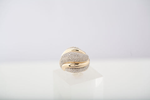 Stunning 14k Yellow Gold Diamond Cluster Fashion Cocktail Ring